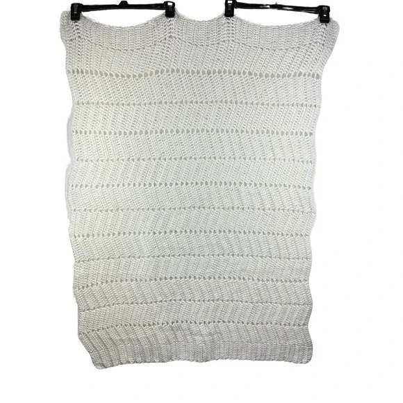 Handmade Crochet Knit Baby Blanket White - Picture 2 of 5